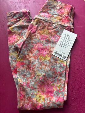 LULULEMON 8 Align 28” HR - NWT